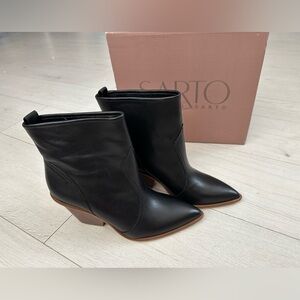 New Franco Sarto black pointy boots